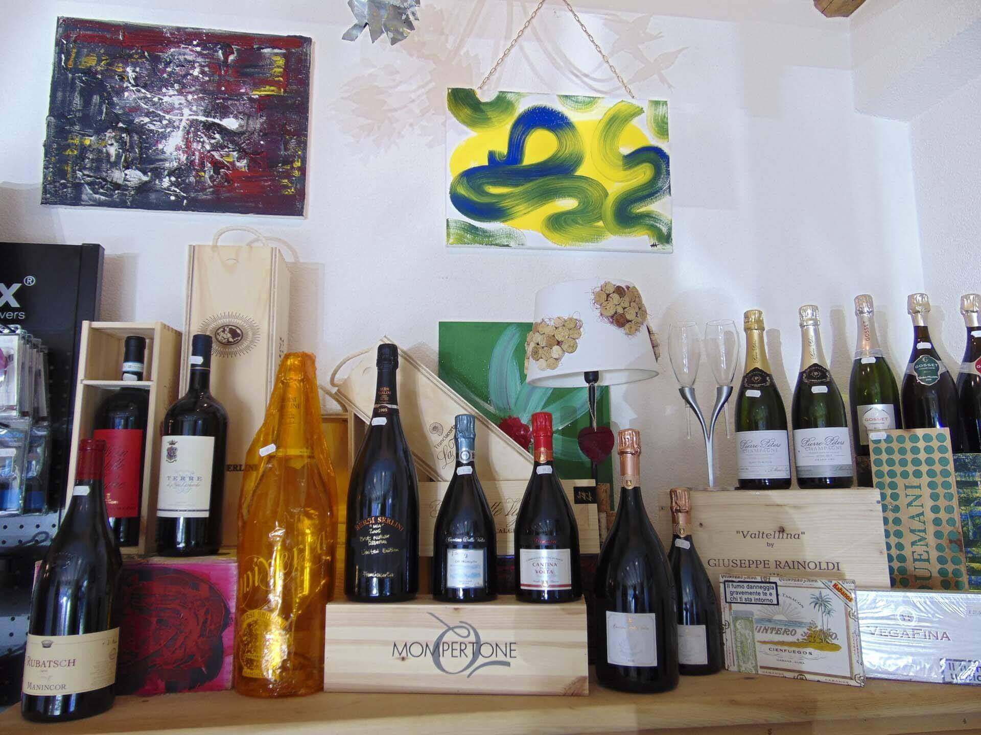 Esposizione dei vini enoteca a Livigno